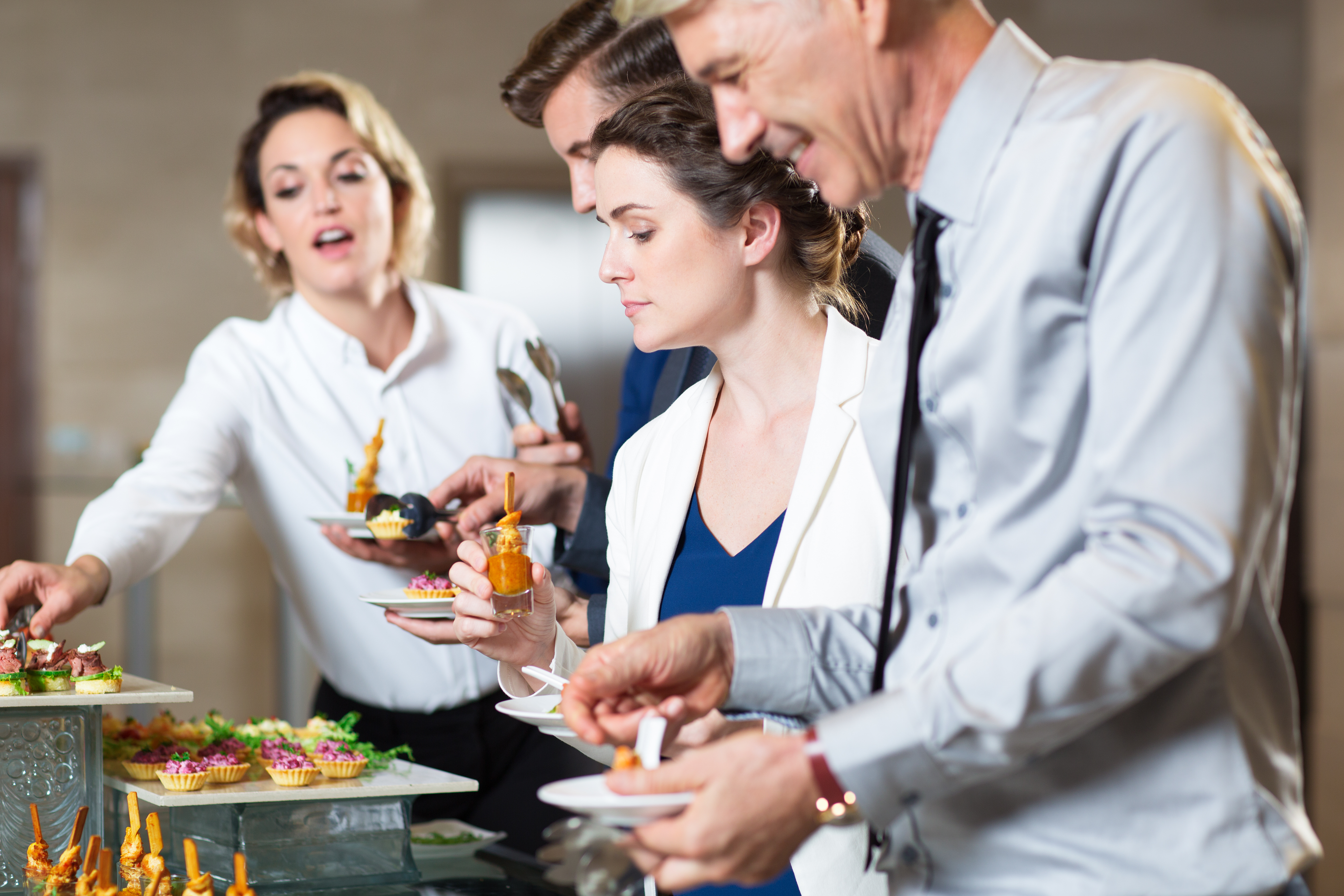 Office Catering Near Me: How to Choose the Right Vendor