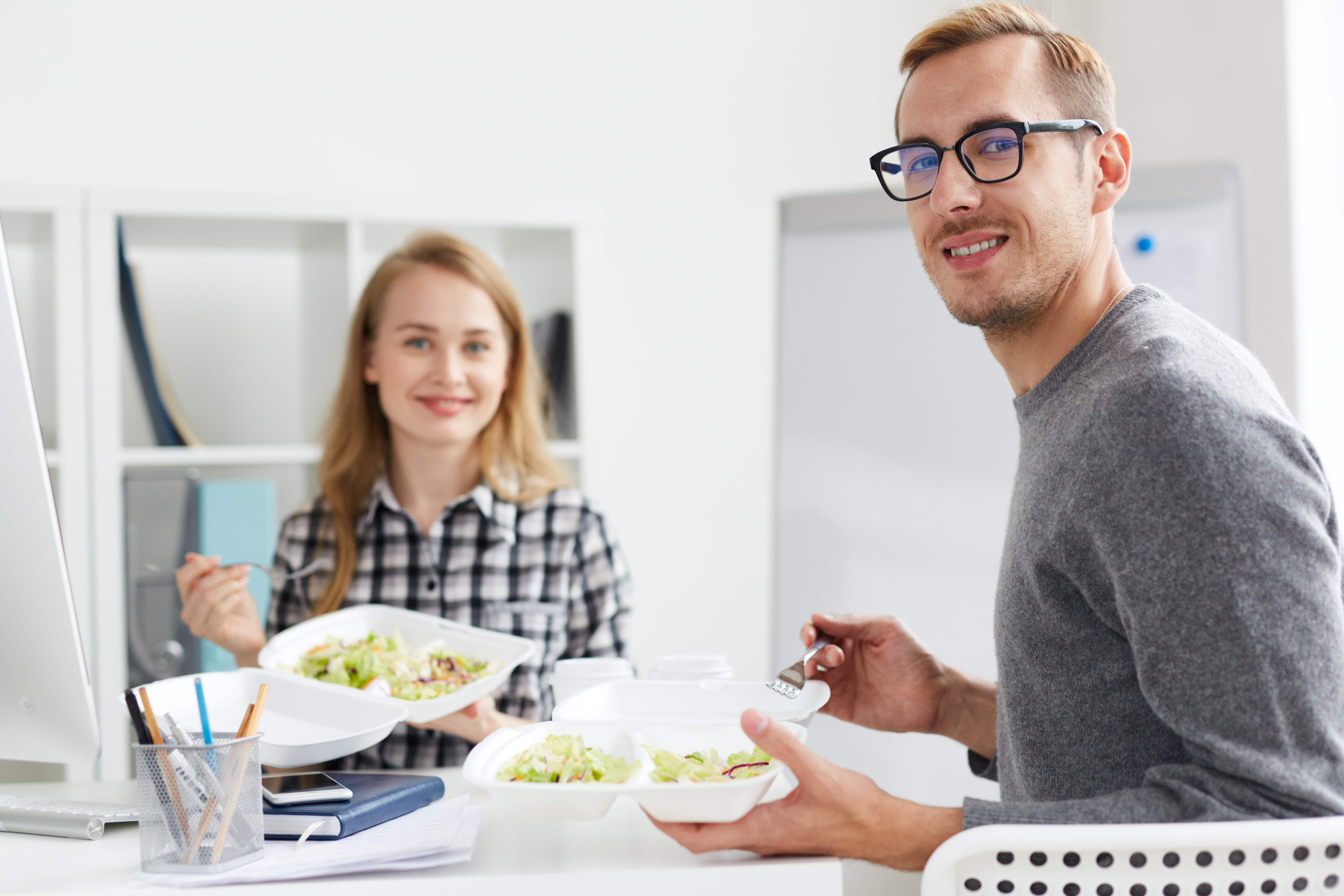 How to Plan Catering for a Team Meeting